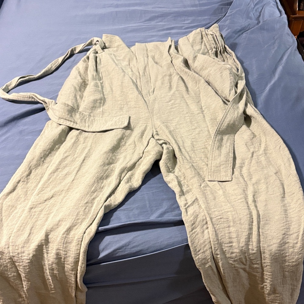 Women's light green pants by A New Day in large with belt and elastic waist.